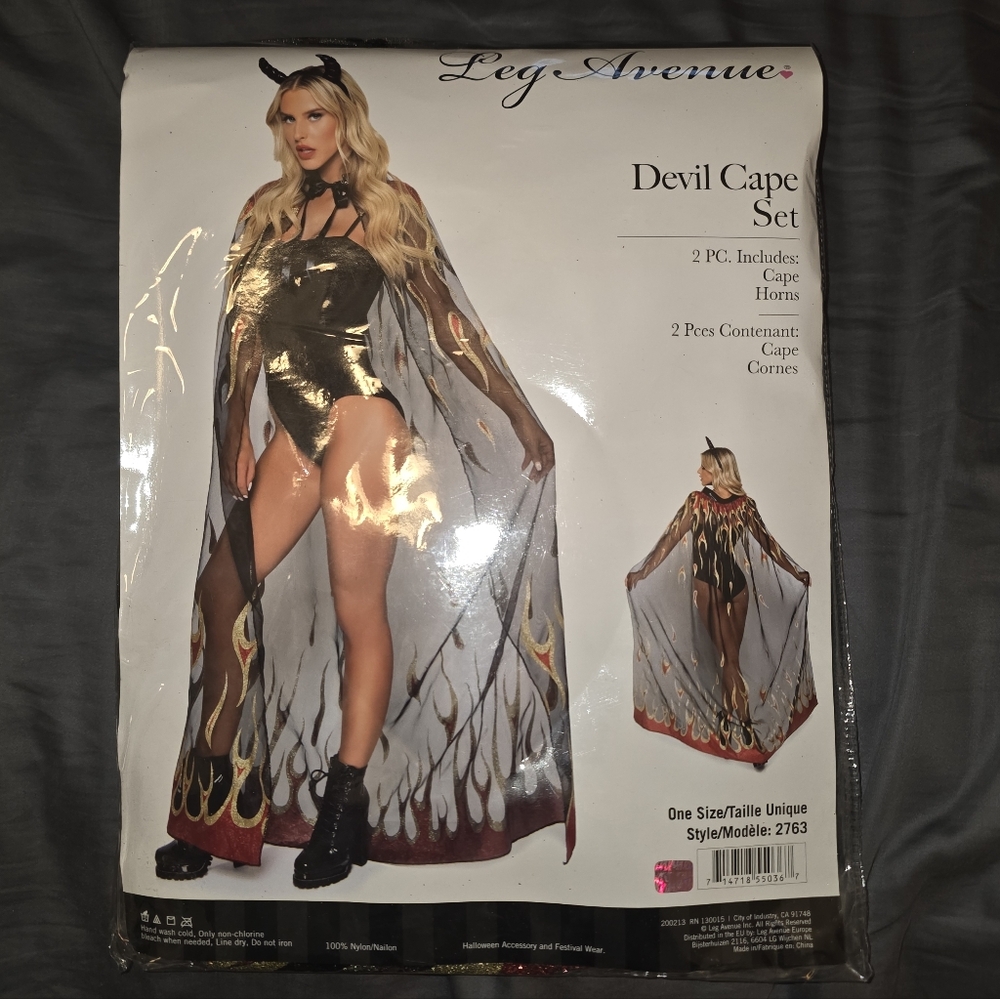 Leg Avenue Devil Cape & Horns ONLY - Black and Red